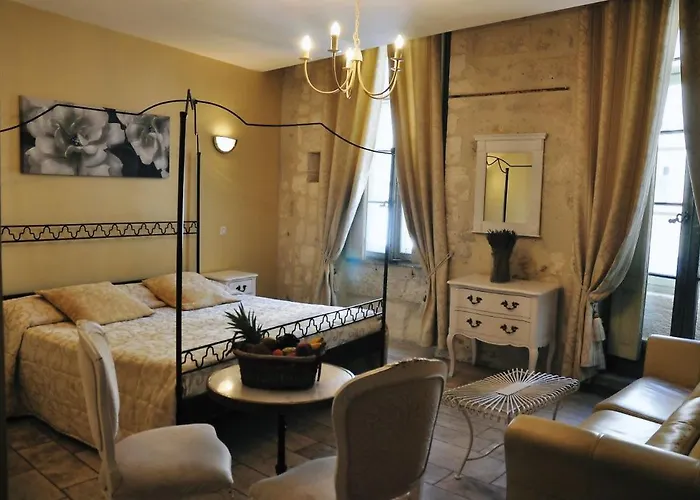 Hotel Du Palais Des Papes