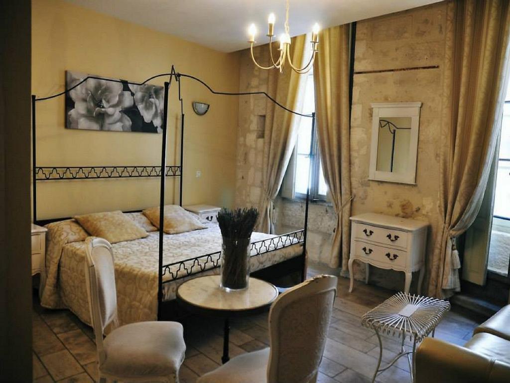 Hotel Du Palais Des Papes 3*