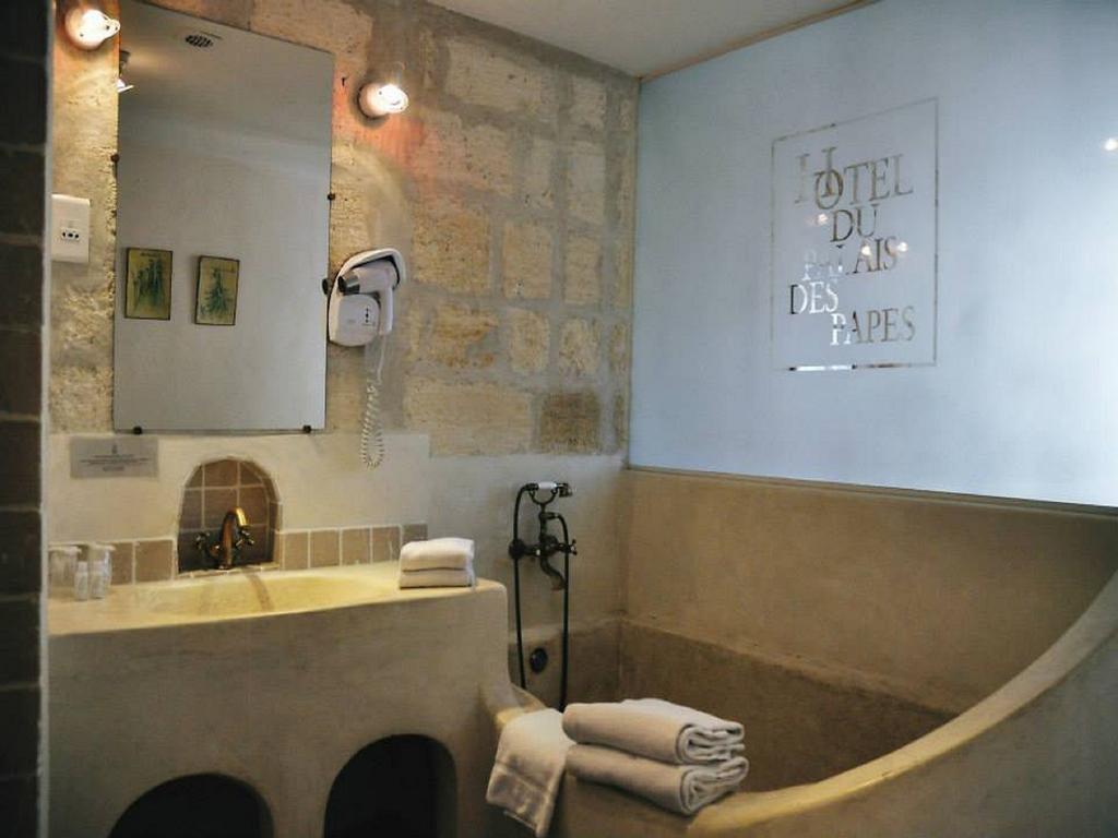 Hotel Du Palais Des Papes 3*